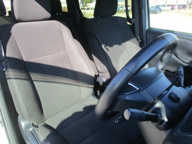 ヴォクシー ハイブリッドＶ　１オーナー　純正１０型ナビ　Ｂカメラ　ＤＴＶ　ＢＴ　純正フリップダウンモニター　両側パワースライド　ＬＥＤライト　シートヒーター　セーフティセンス　クルーズコントロール　ＥＴＣ　Ｐソナー　ドラレコ（18枚目）