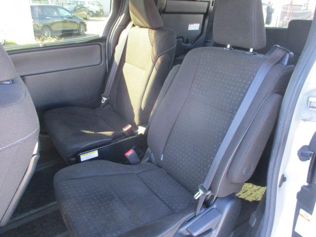 ヴォクシー ハイブリッドＶ　１オーナー　純正１０型ナビ　Ｂカメラ　ＤＴＶ　ＢＴ　純正フリップダウンモニター　両側パワースライド　ＬＥＤライト　シートヒーター　セーフティセンス　クルーズコントロール　ＥＴＣ　Ｐソナー　ドラレコ（23枚目）