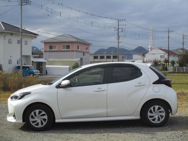 ヤリス X ワンオーナー/ディスプレイオーディオナビ/全方位カメラ/BT/前後ドラレコ/スマートキー/プッシュスタート/セーフティセンス/衝突軽減ブレーキ/レーンアシスト/オートハイビーム/前後ソナー/(5枚目)