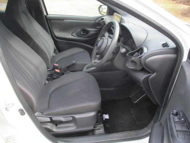 ヤリス X ワンオーナー/ディスプレイオーディオナビ/全方位カメラ/BT/前後ドラレコ/スマートキー/プッシュスタート/セーフティセンス/衝突軽減ブレーキ/レーンアシスト/オートハイビーム/前後ソナー/(14枚目)