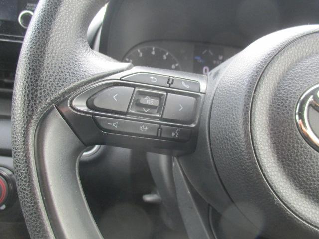 ヤリス X ワンオーナー/ディスプレイオーディオナビ/全方位カメラ/BT/前後ドラレコ/スマートキー/プッシュスタート/セーフティセンス/衝突軽減ブレーキ/レーンアシスト/オートハイビーム/前後ソナー/(22枚目)