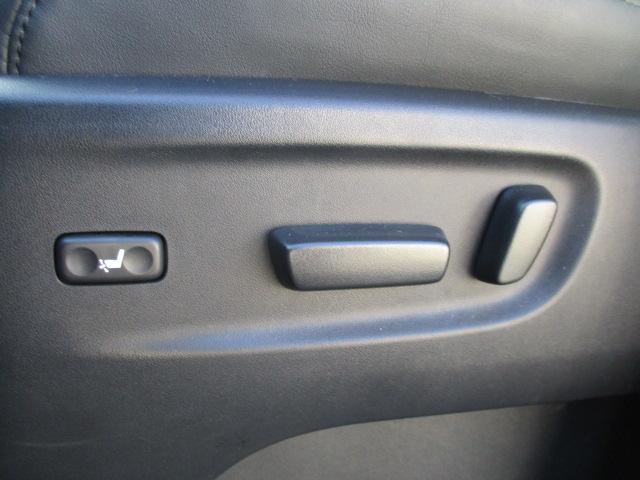 ヴェルファイア ２．５Ｚ　Ｇエディション　１オーナー　サンルーフ　モデリスタエアロ・マフラー　アルパイン１１型ナビ　Ｂカメラ　ＤＴＶ　ＢＴ　フリップダウンモニター　革シートエアコン　両側パワースライド　パワーバックドア　ＬＥＤライト　ＥＴＣ（30枚目）