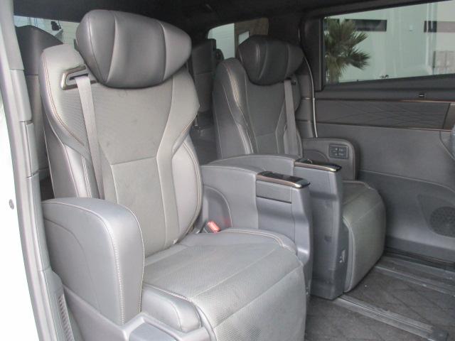 アルファード Ｚ　ナビ　全方位カメラ　ＤＴＶ　ＢＴ　フリップダウンモニター　三眼ＬＥＤ　革ベンチレーション　トヨタチームメイト　ユニバーサルステップ　左右独立ムーンルーフ　セーフティセンス　ＡＣＣ　デジタルミラー（19枚目）