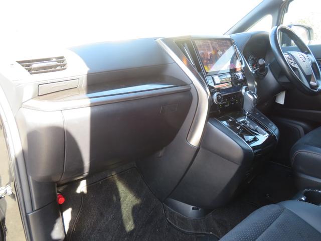 アルファード ２．５Ｓ　Ａパッケージ　タイプブラック　プリクラッシュセーフティ／Ａｌｐｉｎｅ１１インチナビ／フリップダウンモニター／バックカメラ／両側パワースライドドア／ＬＥＤヘッドライト／（26枚目）