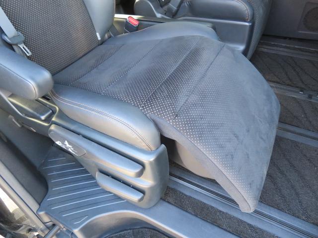 アルファード ２．５Ｓ　Ａパッケージ　タイプブラック　プリクラッシュセーフティ／Ａｌｐｉｎｅ１１インチナビ／フリップダウンモニター／バックカメラ／両側パワースライドドア／ＬＥＤヘッドライト／（32枚目）