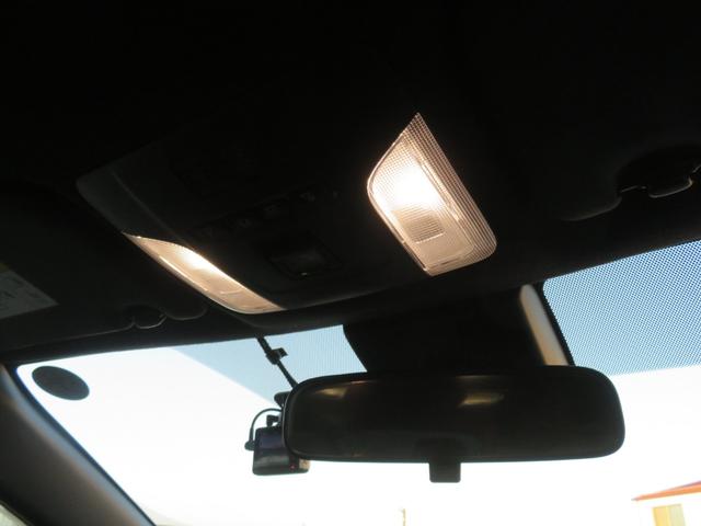 カローラ ダブルバイビー 1オーナー/TRDエアロ/LEDヘッドライト/フォグ/純正9インチディスプレイ/ナビ/BT/バックカメラ/ETC2.0/ドライブレコーダー/セーフティセンス/純正17インチAW/黒革シート/クルコン/(39枚目)