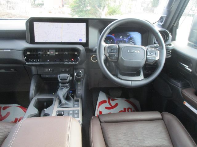 TOYOTA LAND CRUISER 250 ZX