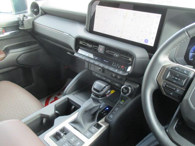 TOYOTA LAND CRUISER 250 ZX