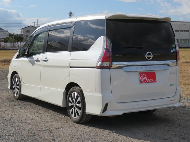 セレナ ハイウェイスター エマージェンシーブレーキ/プロパイロット/純正9インチSDナビ/アラウンドビューモニター/フルセグTV/フリップダウンモニター/両側パワースライドドア/LEDヘッドライト/(10枚目)