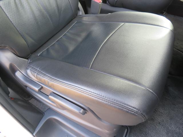 セレナ ハイウェイスター エマージェンシーブレーキ/プロパイロット/純正9インチSDナビ/アラウンドビューモニター/フルセグTV/フリップダウンモニター/両側パワースライドドア/LEDヘッドライト/(28枚目)