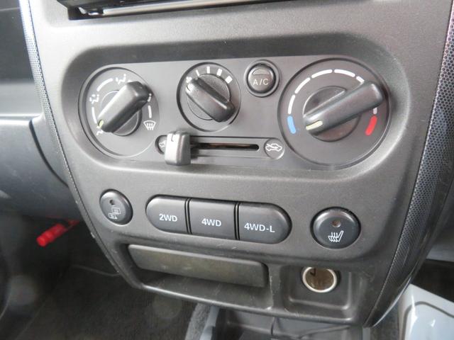 ジムニー ワイルドウインド LEDヘッドライト/社外ナビ/ワンセグTV/シートヒーター/ETC/純正16インチアルミ/(15枚目)