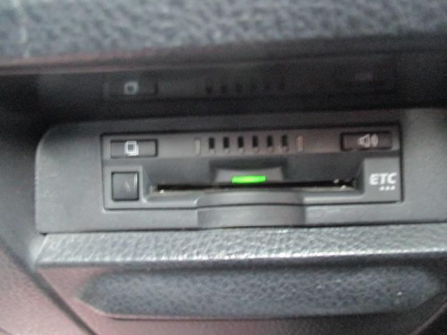 ヴォクシー ＺＳ　煌ＩＩ　１オーナー　純正９型ナビ　Ｂカメラ　ＤＴＶ　ＢＴ　フリップダウンモニター　両側パワースライド　ＬＥＤライト　セーフティセンス　クルーズコントロール　純正アルミ　シートカバー　リヤエアコン　ＥＴＣ（29枚目）