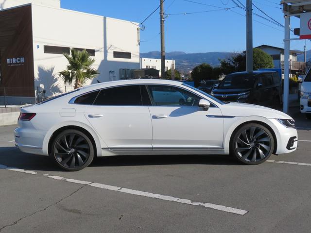 アルテオン ＴＳＩ　４モーション　Ｒラインアドバンス　ＤｉｓｃｏｖｅｒＰｒｏナビ／フルセグＴＶ／３６０°カメラ／クロレザーシート／シートヒーター／オールインセーフティ／ブラインドスポット／アクティブインフォディスプレイ／パワーバックドア／（6枚目）