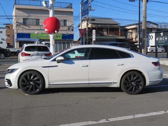 アルテオン ＴＳＩ　４モーション　Ｒラインアドバンス　ＤｉｓｃｏｖｅｒＰｒｏナビ／フルセグＴＶ／３６０°カメラ／クロレザーシート／シートヒーター／オールインセーフティ／ブラインドスポット／アクティブインフォディスプレイ／パワーバックドア／（7枚目）