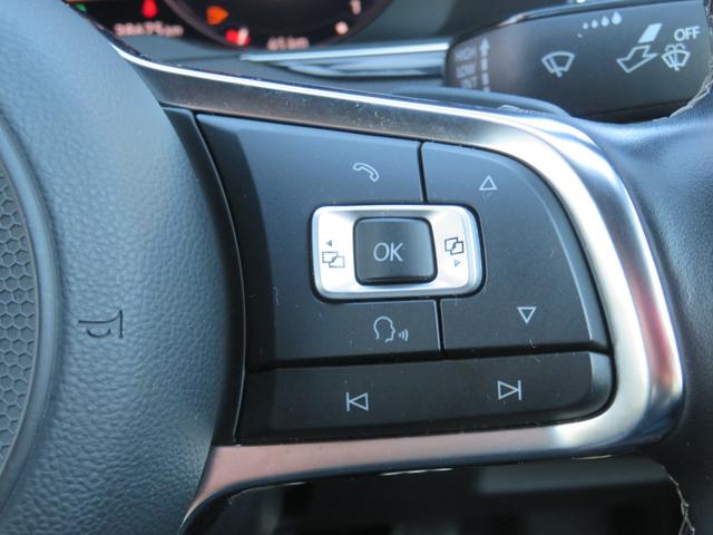 アルテオン ＴＳＩ　４モーション　Ｒラインアドバンス　ＤｉｓｃｏｖｅｒＰｒｏナビ／フルセグＴＶ／３６０°カメラ／クロレザーシート／シートヒーター／オールインセーフティ／ブラインドスポット／アクティブインフォディスプレイ／パワーバックドア／（24枚目）