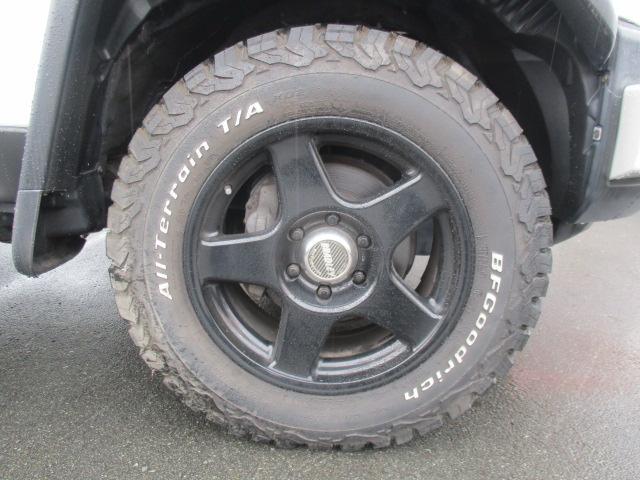 ＦＪクルーザー カラーパッケージ　１オーナー　純正ナビ　Ｂカメラ　ＤＴＶ　ＢＴ　ルーフキャリア　ＪＡＯＳサイドステップ　ＪＡＯＳ　ＢＡＴＴＬＥＺマフラー　社外ステアリング　社外１８ＡＷ　Ｐソナー　ドラレコ　ＥＴＣ（9枚目）