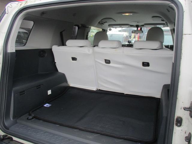 ＦＪクルーザー カラーパッケージ　１オーナー　純正ナビ　Ｂカメラ　ＤＴＶ　ＢＴ　ルーフキャリア　ＪＡＯＳサイドステップ　ＪＡＯＳ　ＢＡＴＴＬＥＺマフラー　社外ステアリング　社外１８ＡＷ　Ｐソナー　ドラレコ　ＥＴＣ（17枚目）