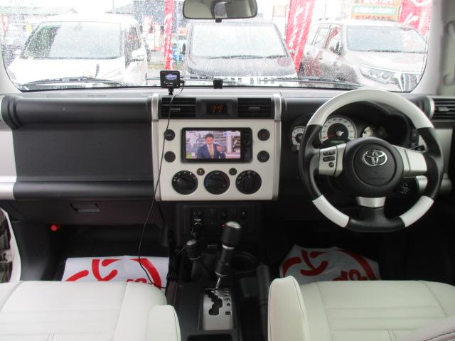 ＦＪクルーザー カラーパッケージ　１オーナー　純正ナビ　Ｂカメラ　ＤＴＶ　ＢＴ　ルーフキャリア　ＪＡＯＳサイドステップ　ＪＡＯＳ　ＢＡＴＴＬＥＺマフラー　社外ステアリング　社外１８ＡＷ　Ｐソナー　ドラレコ　ＥＴＣ（20枚目）
