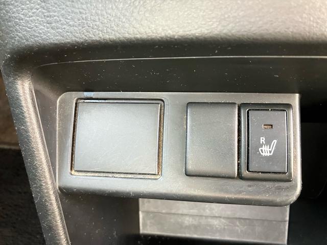 アルト 　キーレス　ドアバイザー　シートヒーター　フロアマット　軽自動車　オートマ　エアコン　パワーステアリング　パワーウインドウ　エアバッグ（7枚目）