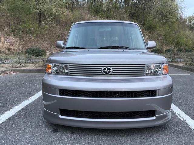 サイオン ｘＢ ベースグレード　０６　ｓｃｉｏｎ　ｘｂ　左ハンドル　エアサス　加工アスクル　オールペン　ＴＲＤマフラー　ＴＲＤタワーバー　インテーク　ビッグスロットル　ナルディシフトノブ　ムーアイズダッシュマット（15枚目）