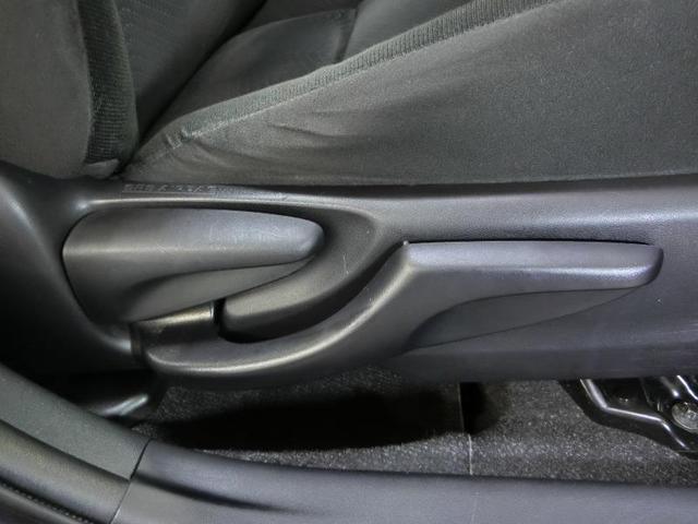 カローラフィールダー 1.5G 安全装備 横滑り防止機能 ABS エアバッグ アイドリングストップ バックカメラ ETC ミュージックプレイヤー接続可 CD キーレス フル装備 HIDヘッドライト オートマ(29枚目)