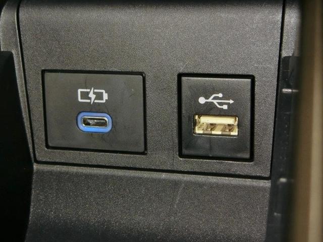 ヴォクシー ハイブリッドS-Z ハイブリッド ワンオーナー 安全装備 衝突被害軽減システム 横滑り防止機能 ABS エアバッグ オートクルーズコントロール 盗難防止装置 バックカメラ 後席モニター ETC ドラレコ CD キーレス(23枚目)