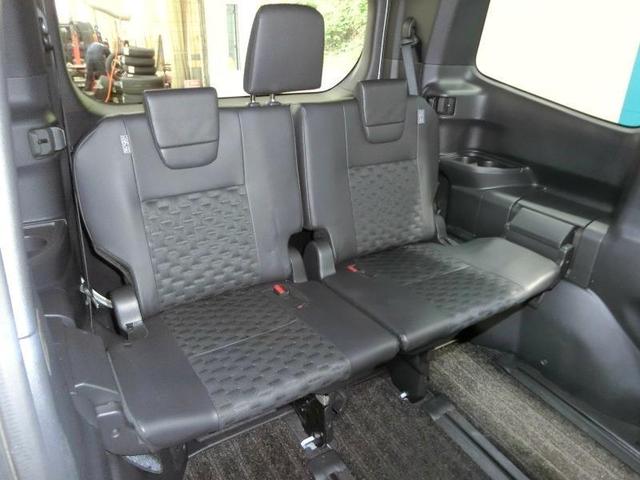 ヴォクシー ハイブリッドS-Z ハイブリッド ワンオーナー 安全装備 衝突被害軽減システム 横滑り防止機能 ABS エアバッグ オートクルーズコントロール 盗難防止装置 バックカメラ 後席モニター ETC ドラレコ CD キーレス(32枚目)