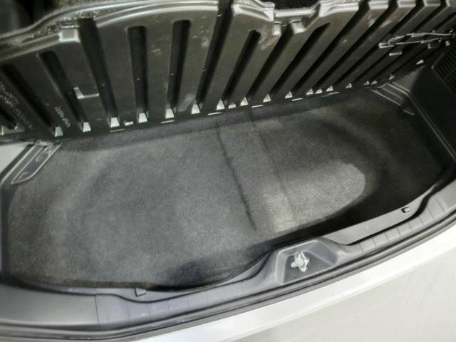 ヴォクシー ハイブリッドS-Z ハイブリッド ワンオーナー 安全装備 衝突被害軽減システム 横滑り防止機能 ABS エアバッグ オートクルーズコントロール 盗難防止装置 バックカメラ 後席モニター ETC ドラレコ CD キーレス(38枚目)