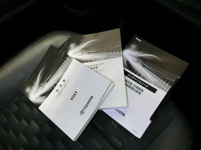 ヴォクシー ハイブリッドS-Z ハイブリッド ワンオーナー 安全装備 衝突被害軽減システム 横滑り防止機能 ABS エアバッグ オートクルーズコントロール 盗難防止装置 バックカメラ 後席モニター ETC ドラレコ CD キーレス(39枚目)