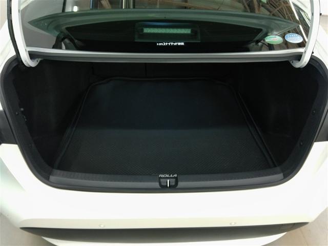 カローラ ハイブリッド ダブルバイビー ハイブリッド ワンオーナー 4WD 安全装備 衝突被害軽減システム 横滑り防止機能 ABS エアバッグ オートクルーズコントロール 盗難防止装置 バックカメラ ETC ドラレコ スマートキー キーレス(19枚目)