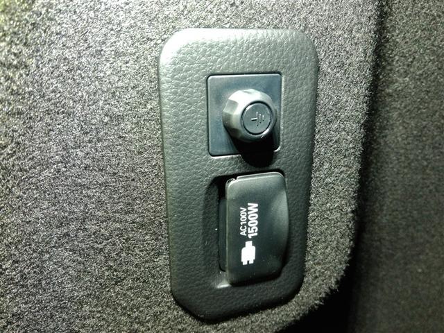 カローラ ハイブリッド ダブルバイビー ハイブリッド ワンオーナー 4WD 安全装備 衝突被害軽減システム 横滑り防止機能 ABS エアバッグ オートクルーズコントロール 盗難防止装置 バックカメラ ETC ドラレコ スマートキー キーレス(20枚目)