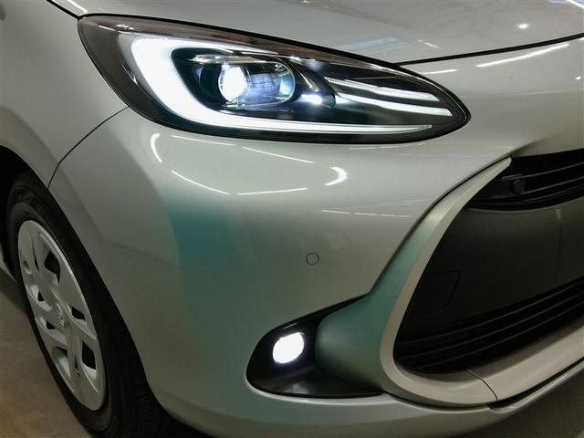 アクア Ｇ　ハイブリッド　ワンオーナー　安全装備　衝突被害軽減システム　横滑り防止機能　ＡＢＳ　エアバッグ　オートクルーズコントロール　盗難防止装置　ナビ　バックカメラ　ＥＴＣ　ドラレコ　スマートキー　キーレス（9枚目）