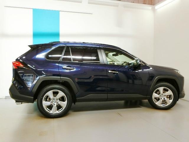 ＲＡＶ４ ハイブリッドＧ　ハイブリッド　ワンオーナー　４ＷＤ　サンルーフ　電動シート　安全装備　衝突被害軽減システム　横滑り防止機能　ＡＢＳ　エアバッグ　オートクルーズコントロール　盗難防止装置　ＴＶ　バックカメラ　ＥＴＣ（4枚目）