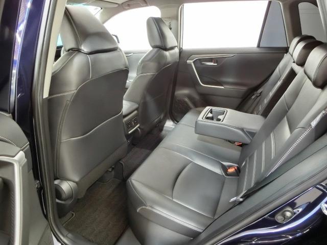 ＲＡＶ４ ハイブリッドＧ　ハイブリッド　ワンオーナー　４ＷＤ　サンルーフ　電動シート　安全装備　衝突被害軽減システム　横滑り防止機能　ＡＢＳ　エアバッグ　オートクルーズコントロール　盗難防止装置　ＴＶ　バックカメラ　ＥＴＣ（15枚目）