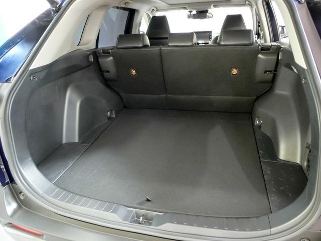 ＲＡＶ４ ハイブリッドＧ　ハイブリッド　ワンオーナー　４ＷＤ　サンルーフ　電動シート　安全装備　衝突被害軽減システム　横滑り防止機能　ＡＢＳ　エアバッグ　オートクルーズコントロール　盗難防止装置　ＴＶ　バックカメラ　ＥＴＣ（17枚目）