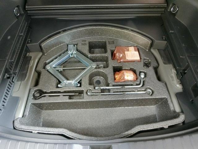 ＲＡＶ４ ハイブリッドＧ　ハイブリッド　ワンオーナー　４ＷＤ　サンルーフ　電動シート　安全装備　衝突被害軽減システム　横滑り防止機能　ＡＢＳ　エアバッグ　オートクルーズコントロール　盗難防止装置　ＴＶ　バックカメラ　ＥＴＣ（20枚目）