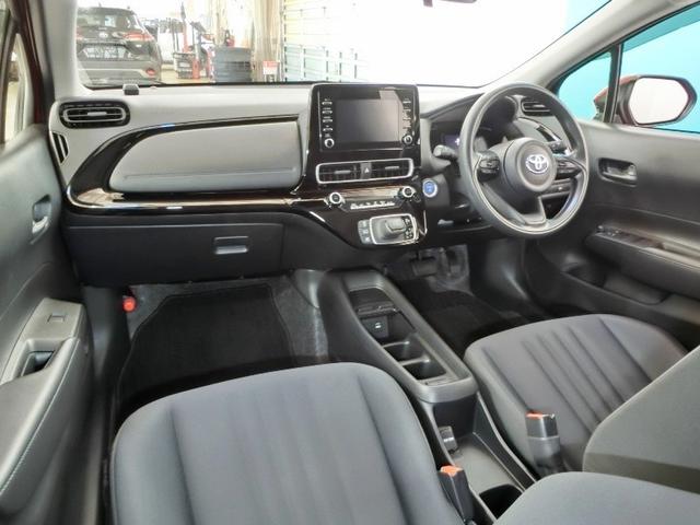 アクア X ハイブリッド ワンオーナー 展示・試乗車 安全装備 衝突被害軽減システム 横滑り防止機能 ABS エアバッグ 盗難防止装置 バックカメラ ETC ドラレコ ミュージックプレイヤー接続可 スマートキー(27枚目)