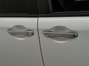 アウトサイドドアハンドルはメッキ加飾です。