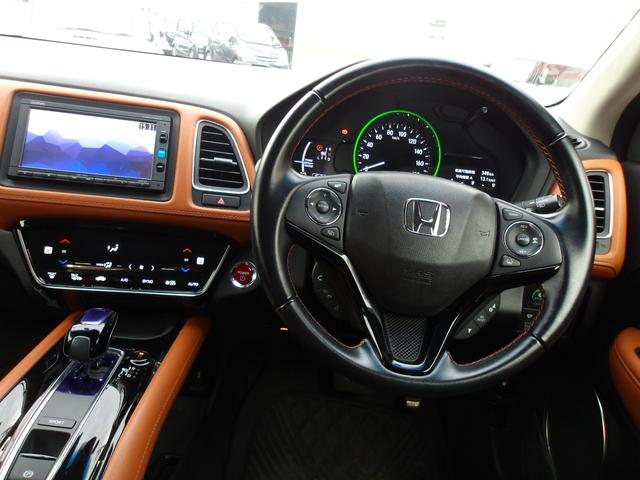 ヴェゼル ハイブリッドＺ・ホンダセンシング　ドライブレコーダー　ＥＴＣ　バックカメラ　オートクルーズコントロール　レーンアシスト　衝突被害軽減システム　ナビ　ＴＶ　オートライト　ＬＥＤヘッドランプ　アルミホイール　スマートキー　電動格納ミラー（3枚目）