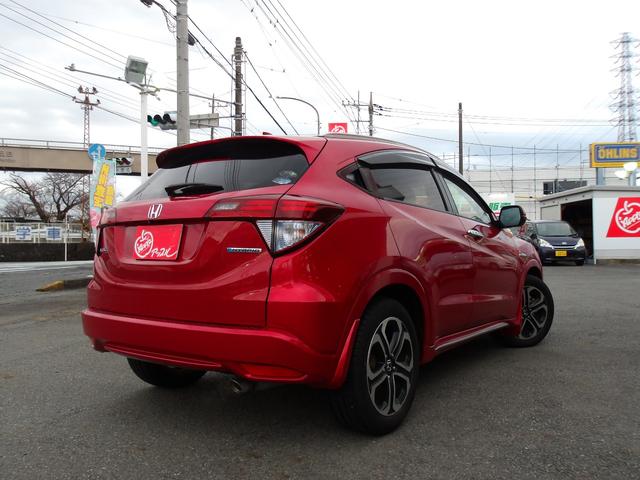 ヴェゼル ハイブリッドＺ・ホンダセンシング　ドライブレコーダー　ＥＴＣ　バックカメラ　オートクルーズコントロール　レーンアシスト　衝突被害軽減システム　ナビ　ＴＶ　オートライト　ＬＥＤヘッドランプ　アルミホイール　スマートキー　電動格納ミラー（15枚目）