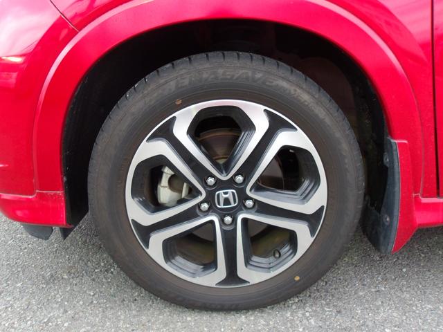 ヴェゼル ハイブリッドＺ・ホンダセンシング　ドライブレコーダー　ＥＴＣ　バックカメラ　オートクルーズコントロール　レーンアシスト　衝突被害軽減システム　ナビ　ＴＶ　オートライト　ＬＥＤヘッドランプ　アルミホイール　スマートキー　電動格納ミラー（20枚目）