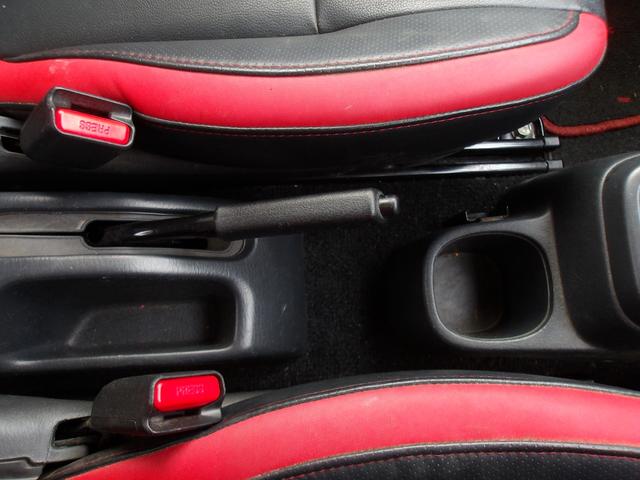 ジムニー クロスアドベンチャー　４ＷＤ　ＥＴＣ　ナビ　ＴＶ　キーレスエントリー　電動格納ミラー　シートヒーター　ＡＴ　ＡＢＳ　ＣＤ　ＵＳＢ　アルミホイール　衝突安全ボディ　エアコン（32枚目）