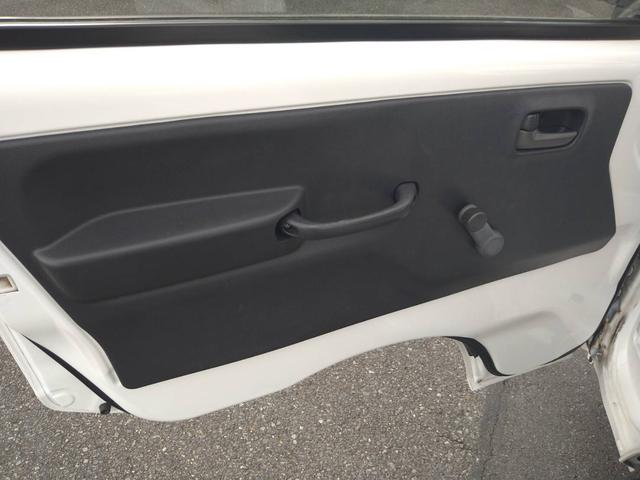 キャリイトラック KCエアコン・パワステ 4WD 5速マニュアル 検R9年10月 タイミンチェーン エアコン パワステ 禁煙車 ラジオ(17枚目)