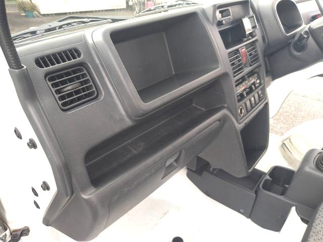キャリイトラック KCエアコン・パワステ 4WD 5速マニュアル 検R9年10月 タイミンチェーン エアコン パワステ 禁煙車 ラジオ(18枚目)
