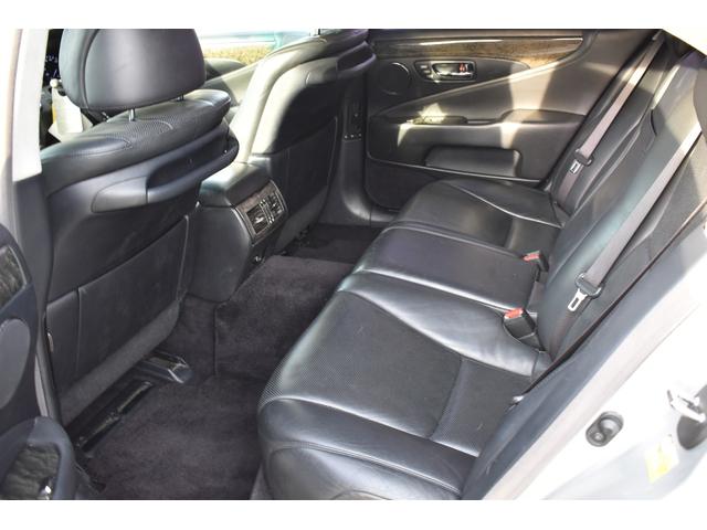 LS600h バージョンU Iパッケージ サンルーフ(35枚目)