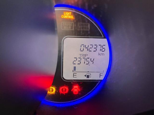 Ｎ－ＢＯＸカスタム Ｇ・Ｌパッケージ　片側電動スライドドア　メモリーナビＴＶ　バックカメラ　Ｂｌｕｅｔｏｏｔｈ対応　ＨＩＤヘッドライト　スマートキー　スペアキー（21枚目）