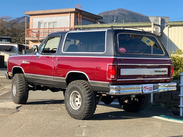 ダッジ・ラム チャージャー　ＲＡＭ　ＣＨＡＲＧＥＲ　ＬＥ１５０　１９８８モデル　４ＷＤ　左ハンドル　リフトアップ　１５インチアルミ　社外オーディオＵＳＢ　Ｂｌｕｅｔｏｏｔｈ対応　ＥＴＣ　車検令和８年３月まで（6枚目）