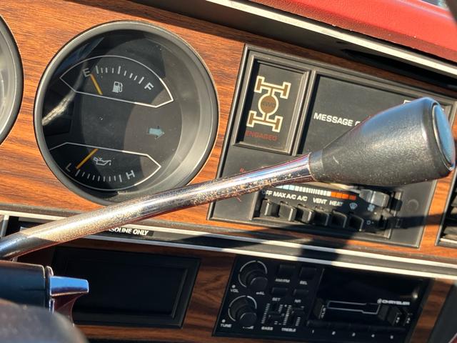 ダッジ・ラム チャージャー　ＲＡＭ　ＣＨＡＲＧＥＲ　ＬＥ１５０　１９８８モデル　４ＷＤ　左ハンドル　リフトアップ　１５インチアルミ　社外オーディオＵＳＢ　Ｂｌｕｅｔｏｏｔｈ対応　ＥＴＣ　車検令和８年３月まで（33枚目）