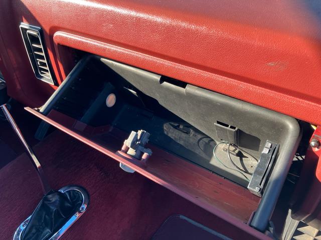 ダッジ・ラム チャージャー　ＲＡＭ　ＣＨＡＲＧＥＲ　ＬＥ１５０　１９８８モデル　４ＷＤ　左ハンドル　リフトアップ　１５インチアルミ　社外オーディオＵＳＢ　Ｂｌｕｅｔｏｏｔｈ対応　ＥＴＣ　車検令和８年３月まで（55枚目）