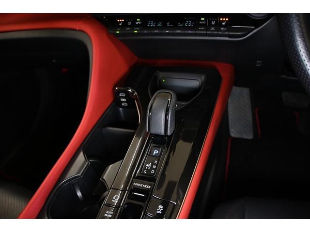 クラウンスポーツ RS 4WD ハイブリッド 衝突被害軽減システム 革シート オートクルーズコントロール LEDヘッドランプ 100V電源 メモリーナビ バックカメラ ETC ドラレコ フルセグ ミュージックプレイヤー接続可(10枚目)